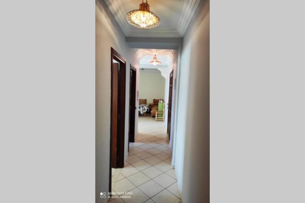 Bright Air Conditioned Apartment Near City Center マラケシュ エクステリア 写真