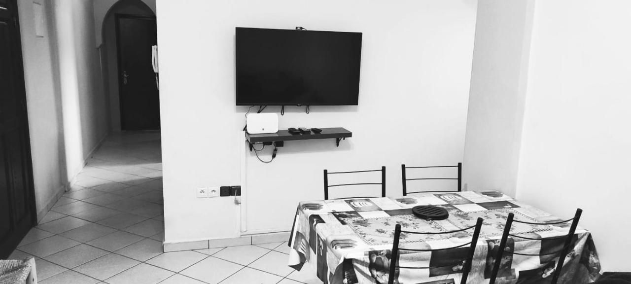Bright Air Conditioned Apartment Near City Center マラケシュ エクステリア 写真