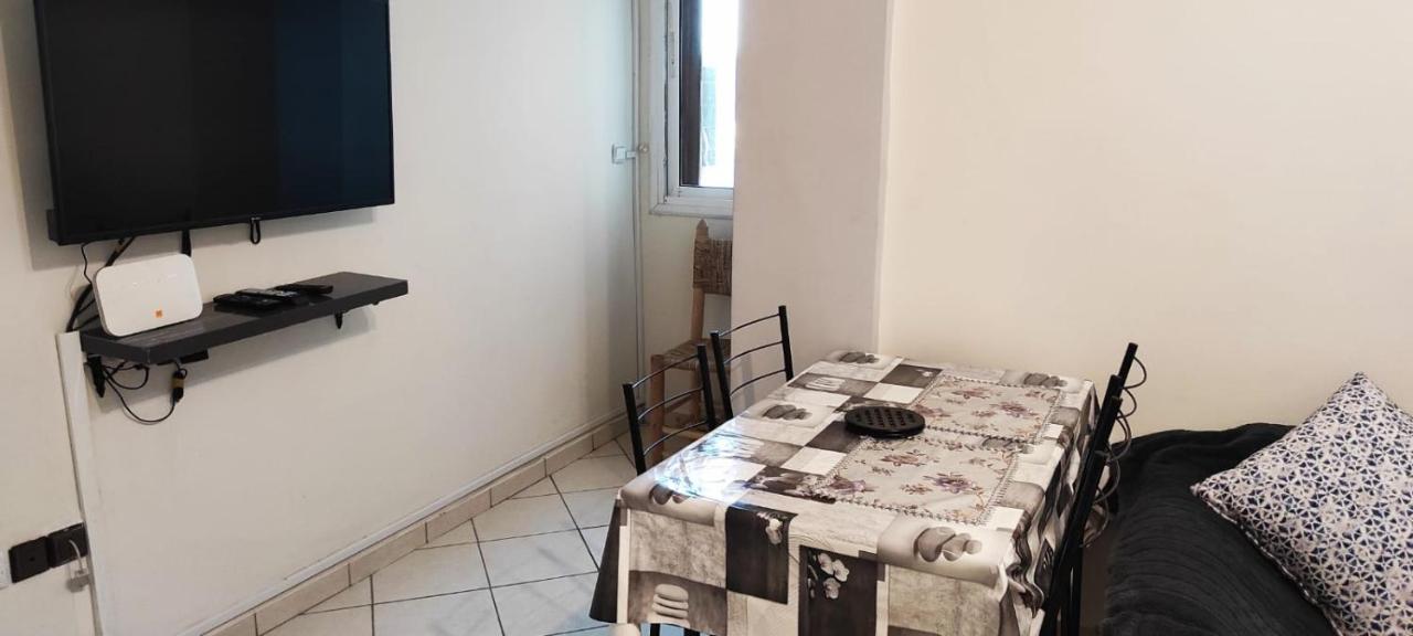 Bright Air Conditioned Apartment Near City Center マラケシュ エクステリア 写真